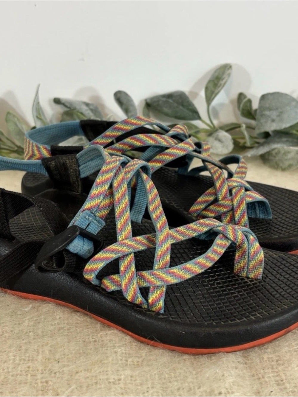 Chaco Sandals Women 7 Rainbow Striped
adjustable strap beach summer - Picture 2 of 13